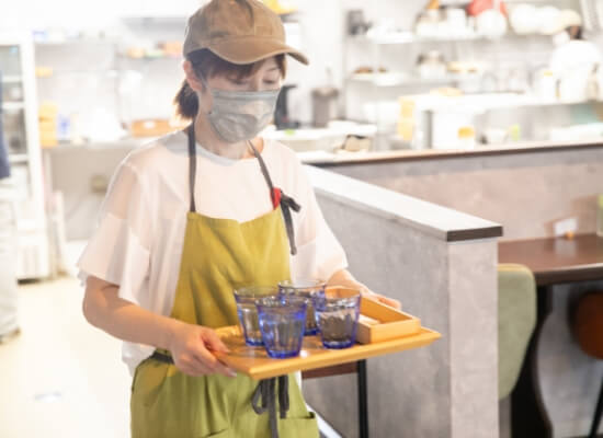 採用情報
